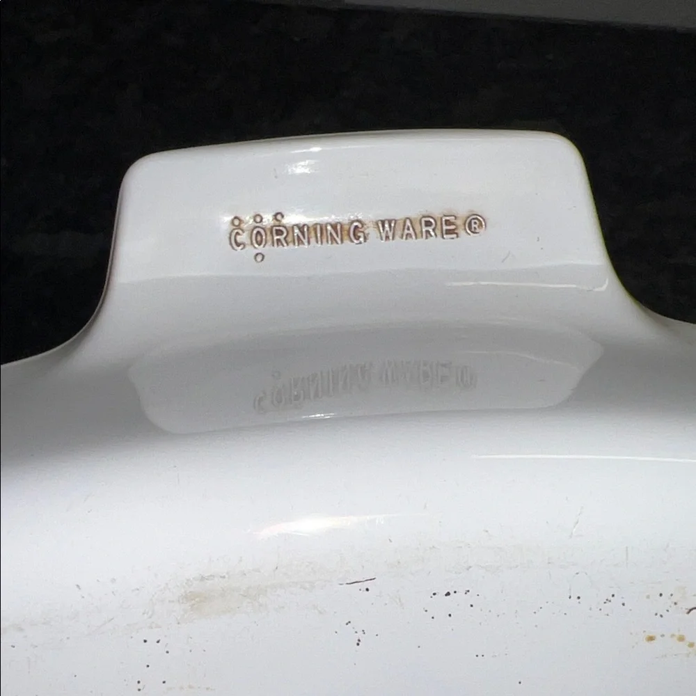 Corningware Shadow Iris 1 Ltr Glass Casserole Dish with lid   Exc condition.